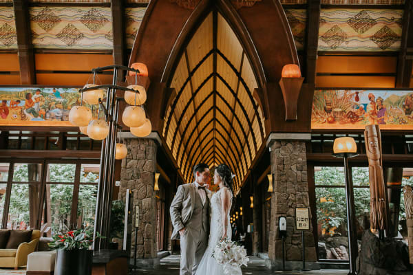 Hawaii wedding photography at Aulani by Visionari