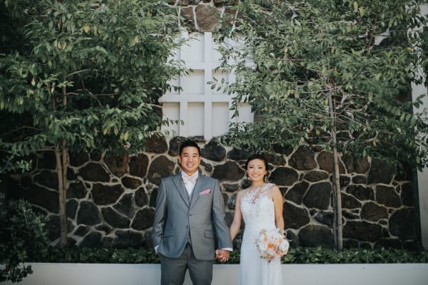 Hawaii wedding photography at Halekulani by Visionari
