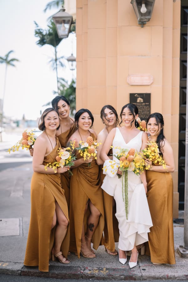 Hawaii wedding photography at Café Julia by Visionari