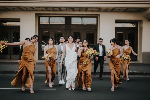 Hawaii wedding photography at Café Julia by Visionari