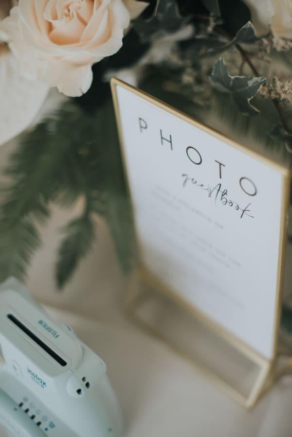 Hawaii wedding photography at Dillingham Ranch by Visionari