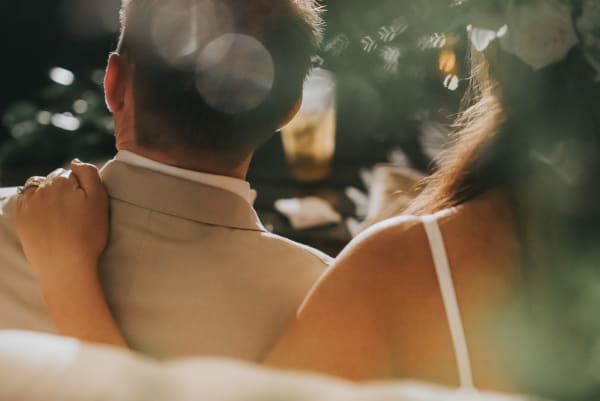 Hawaii wedding photography at Dillingham Ranch by Visionari