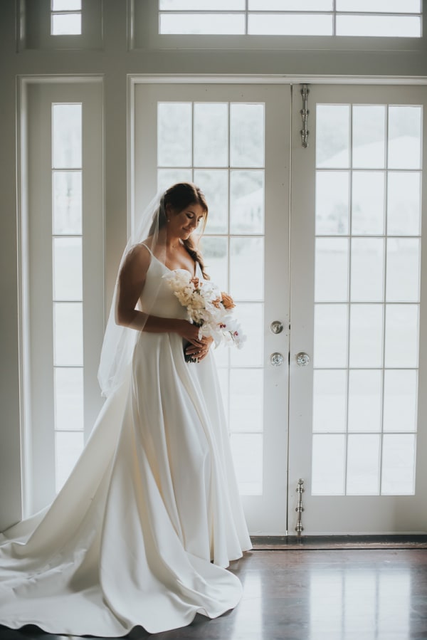 Hawaii wedding photography at Dillingham Ranch by Visionari