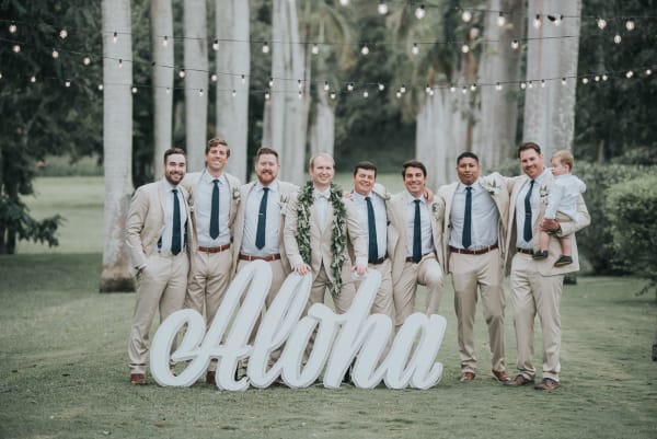 Hawaii wedding photography at Dillingham Ranch by Visionari