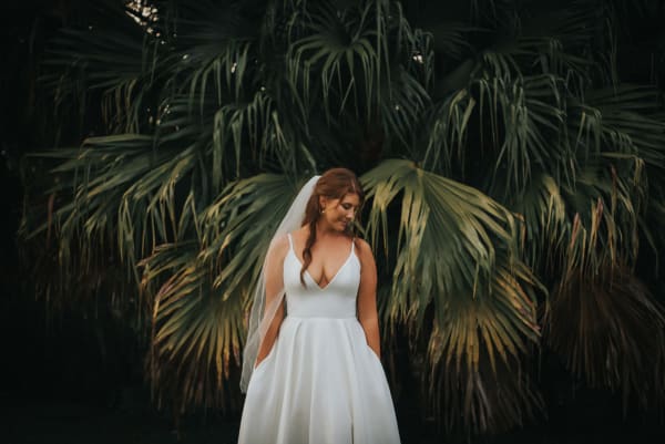 Hawaii wedding photography at Dillingham Ranch by Visionari