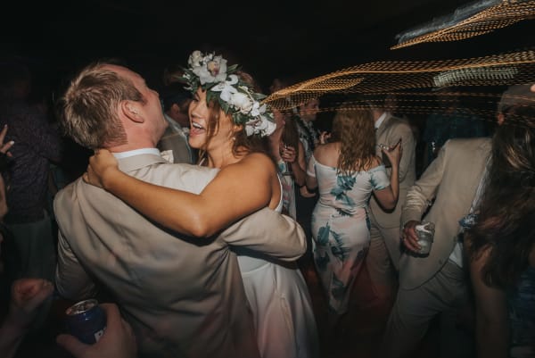 Hawaii wedding photography at Dillingham Ranch by Visionari