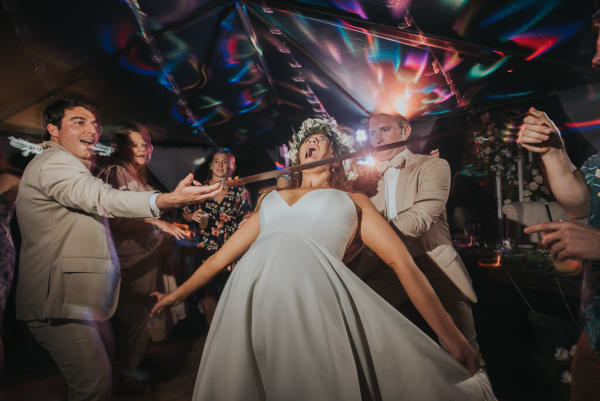 Hawaii wedding photography at Dillingham Ranch by Visionari