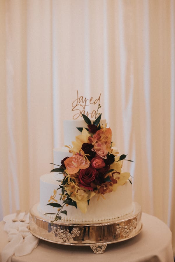 Hawaii wedding photography at Four Seasons Resort Oahu by Visionari