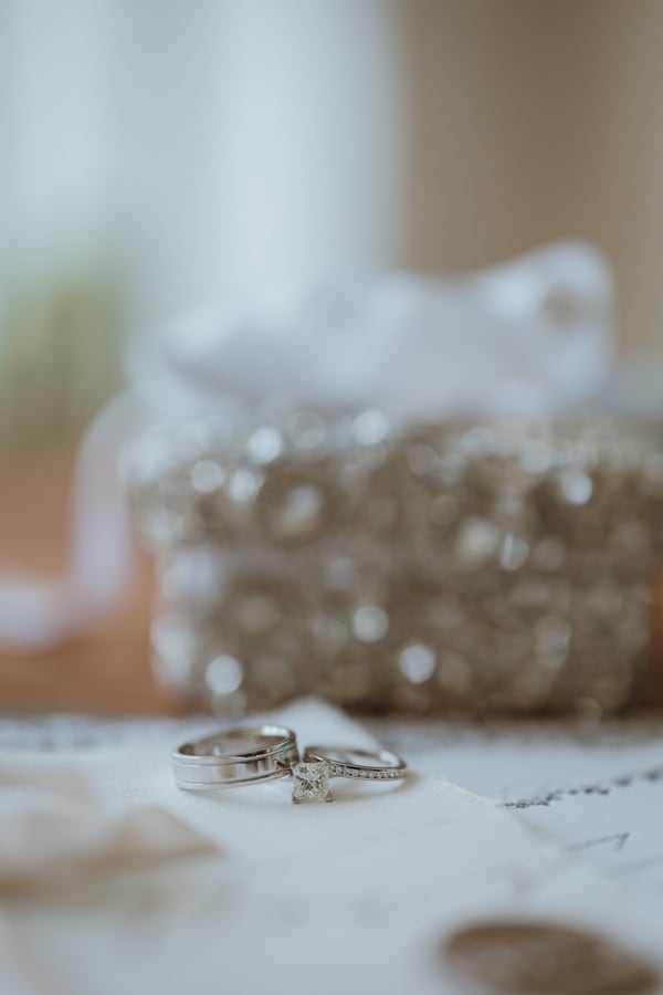 Hawaii wedding photography at Four Seasons Resort Oahu by Visionari