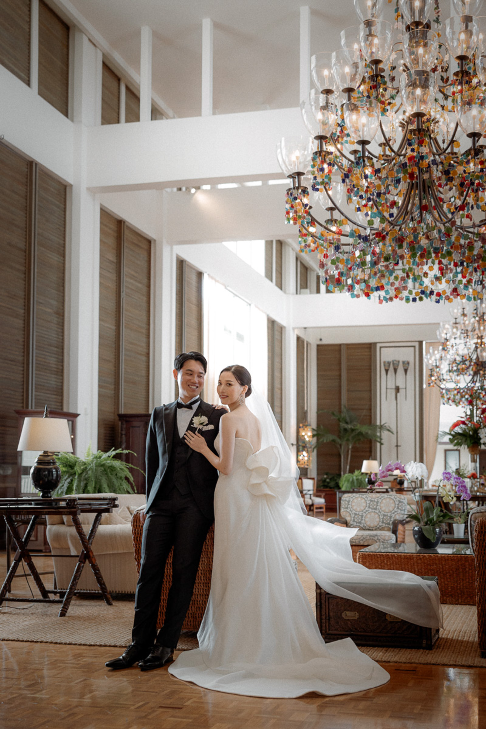 Hawaii wedding photography at The Kahala Hotel by Visionari