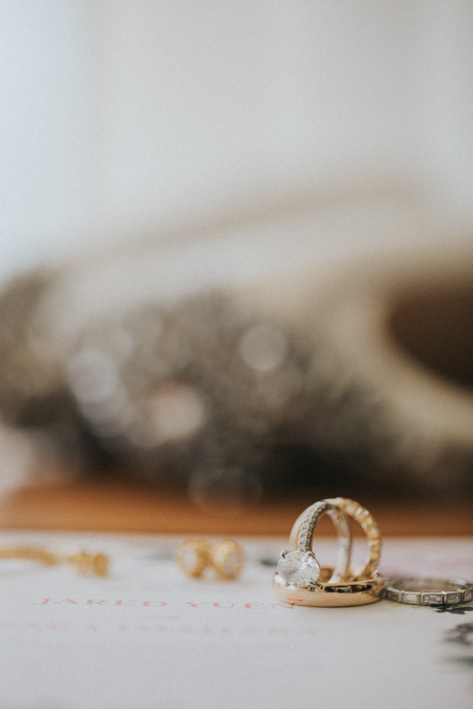 Hawaii wedding photography at Four Seasons Resort Oahu by Visionari