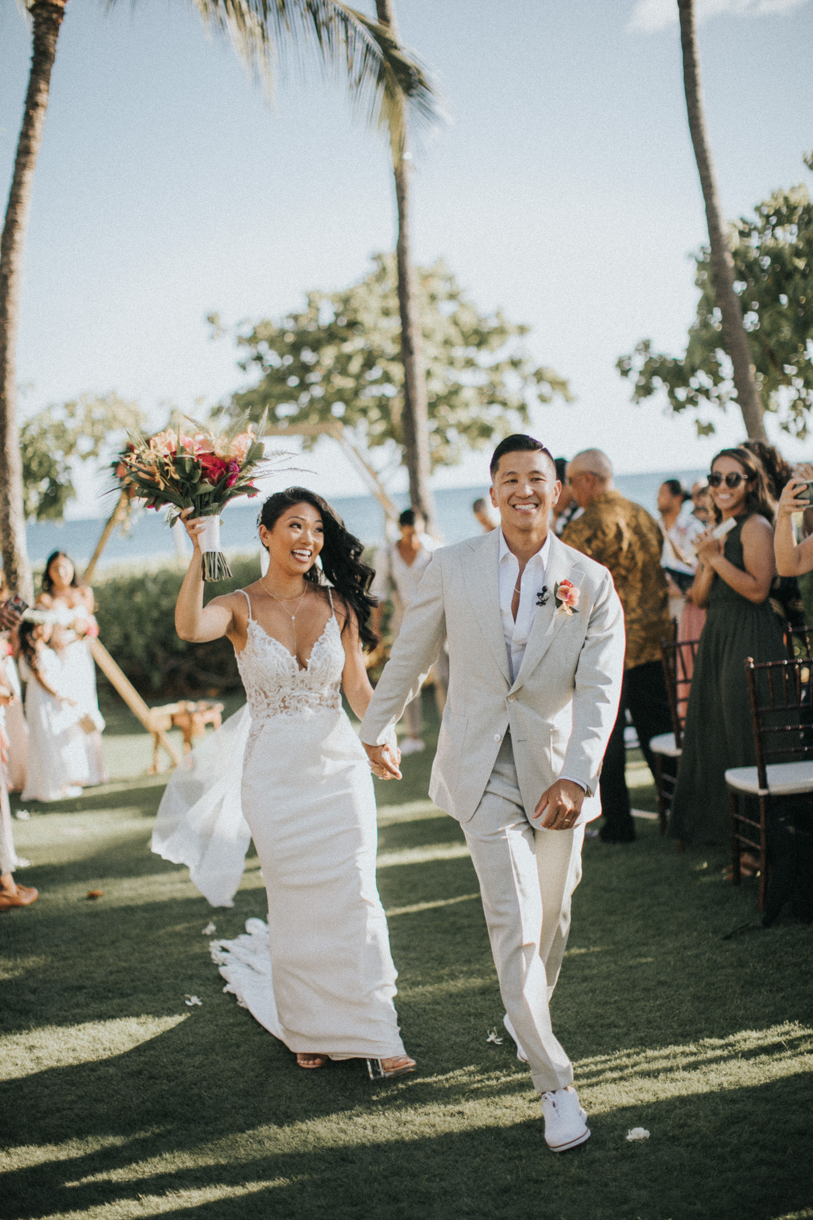 Hawaii wedding photography at Four Seasons Resort Oahu by Visionari