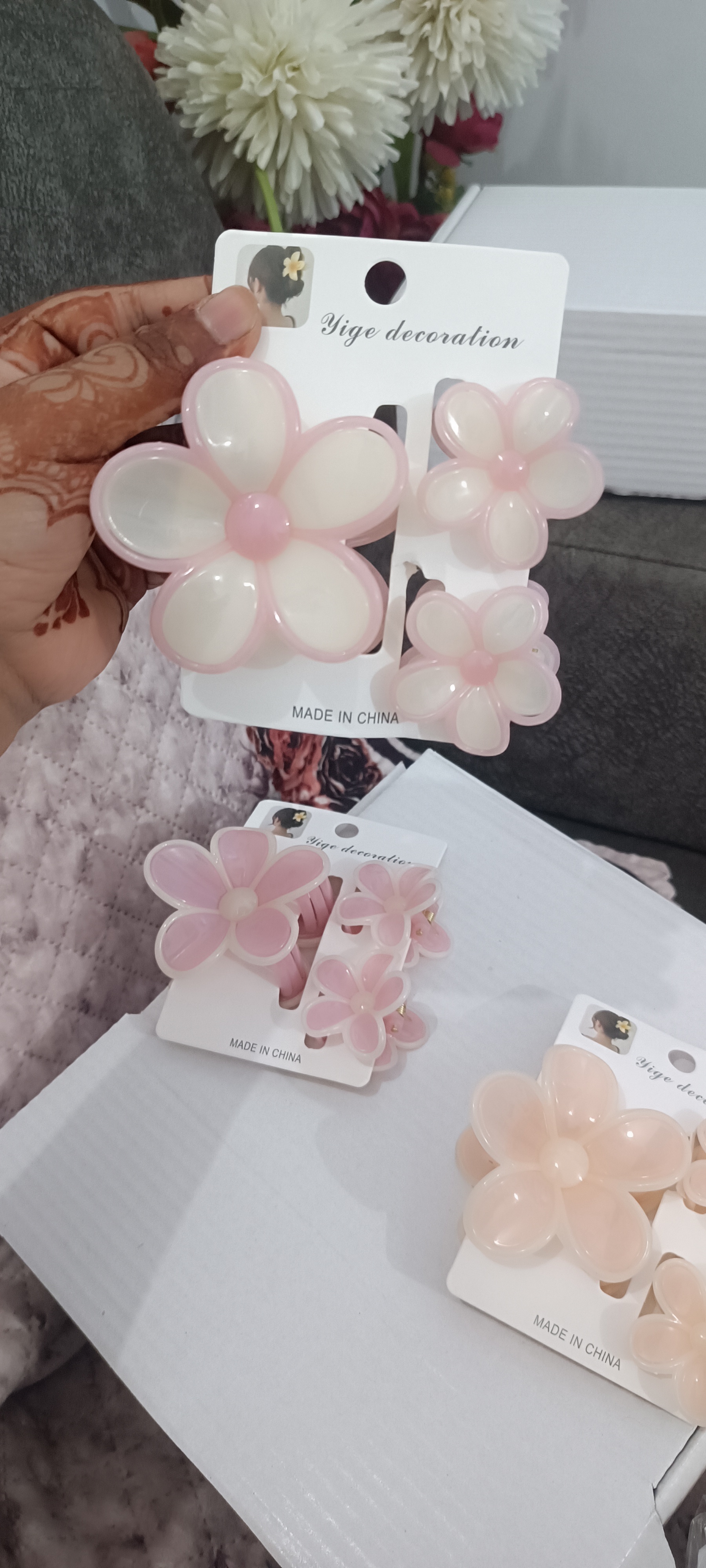 Korean flower Clutcher