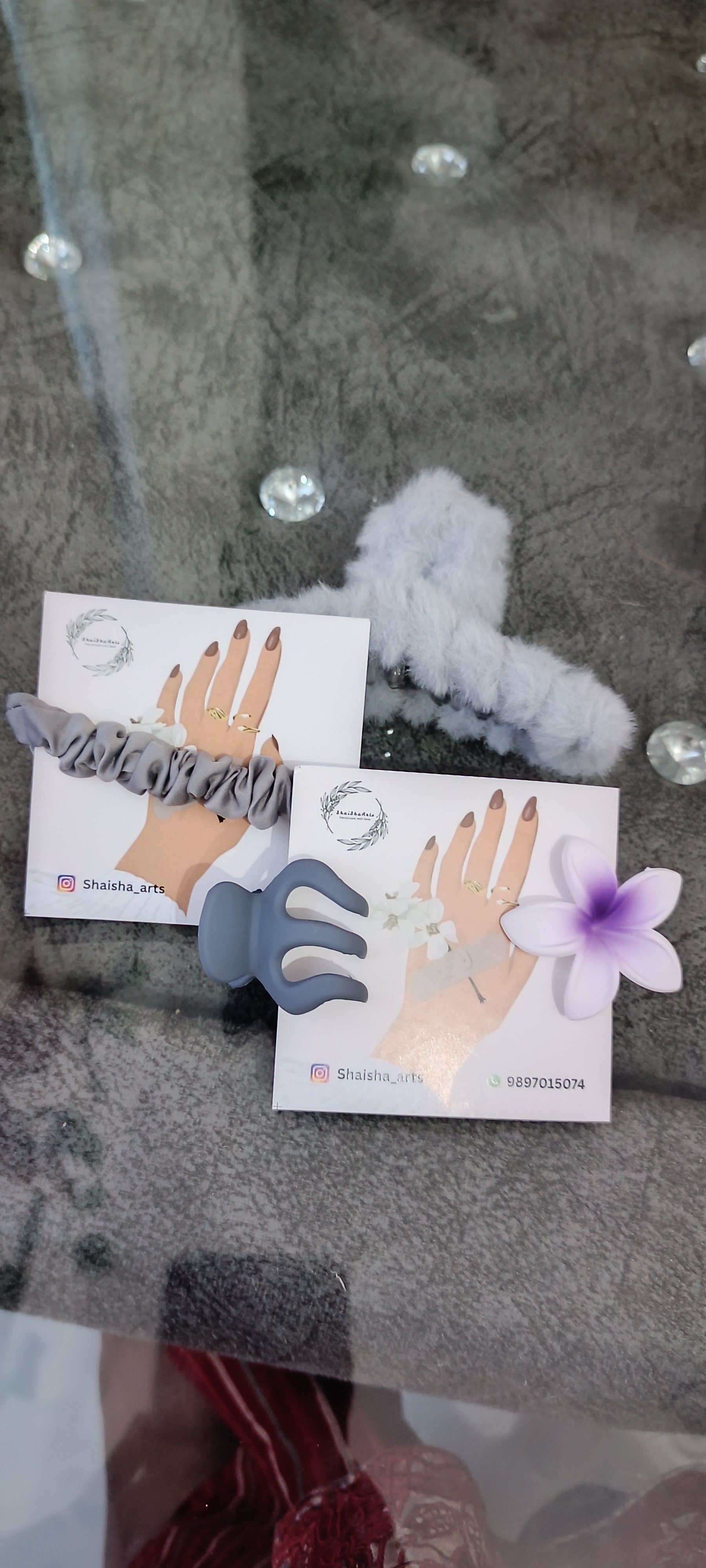 Grey mini hamper
