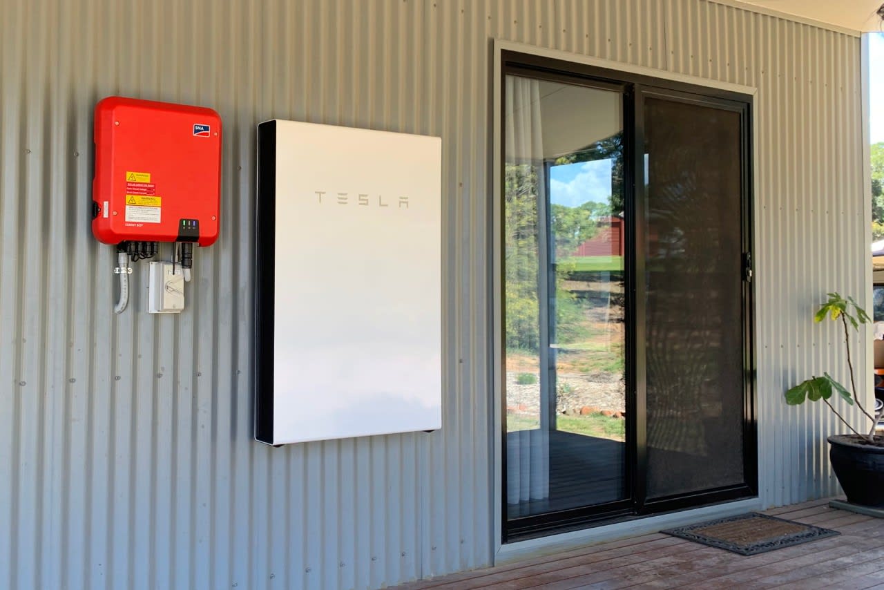 solar-photovoltaic-wall-mount-battery-Canberra