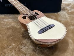 Charango Premium vista 3