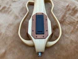 Charango Eléctrico / Silent vista 2