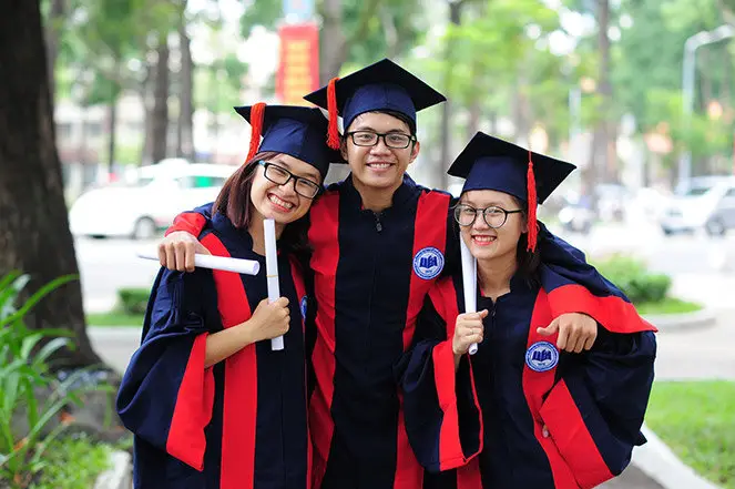 Làm bằng đại học TPHCM