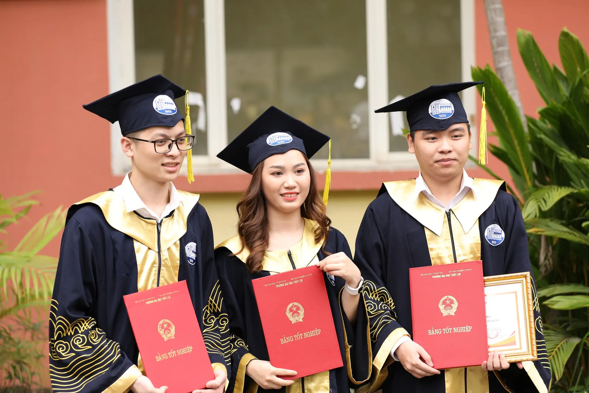 Mua Bằng Cấp 3 Uy Tín, Giá Rẻ, Hồ Sơ Gốc - Làm Bằng VN