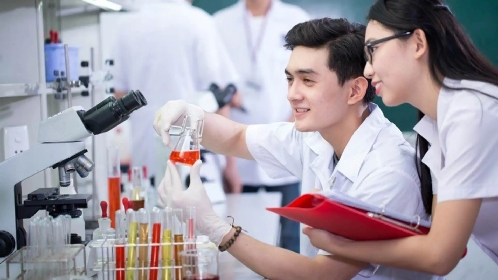 Mua Bằng Cao Đẳng Uy Tín, Giá Rẻ Tại Làm Bằng VN