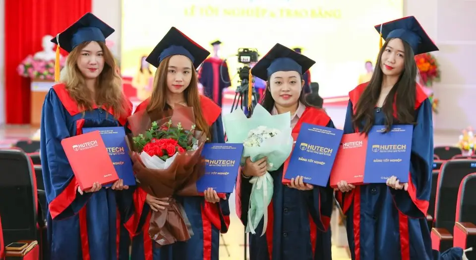 Làm Bằng Đại Học Giá Rẻ Tại Hà Nội - Uy Tín, Chất Lượng Cao