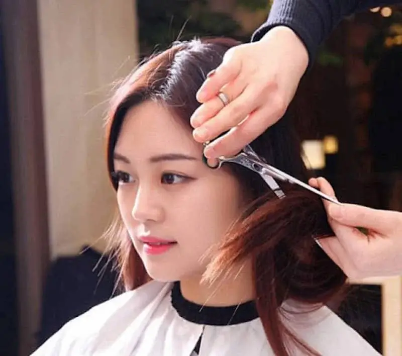 Con gái học cao đẳng nên học ngành gì? Top ngành hot trend