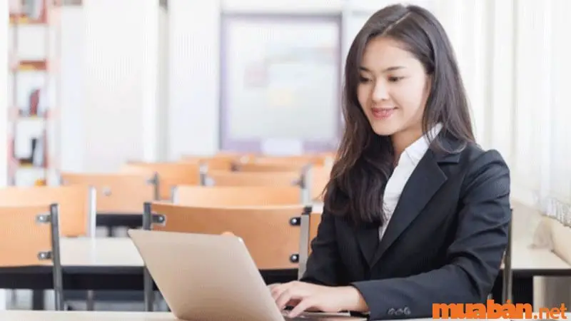Con gái học cao đẳng nên học ngành gì? Top ngành hot trend