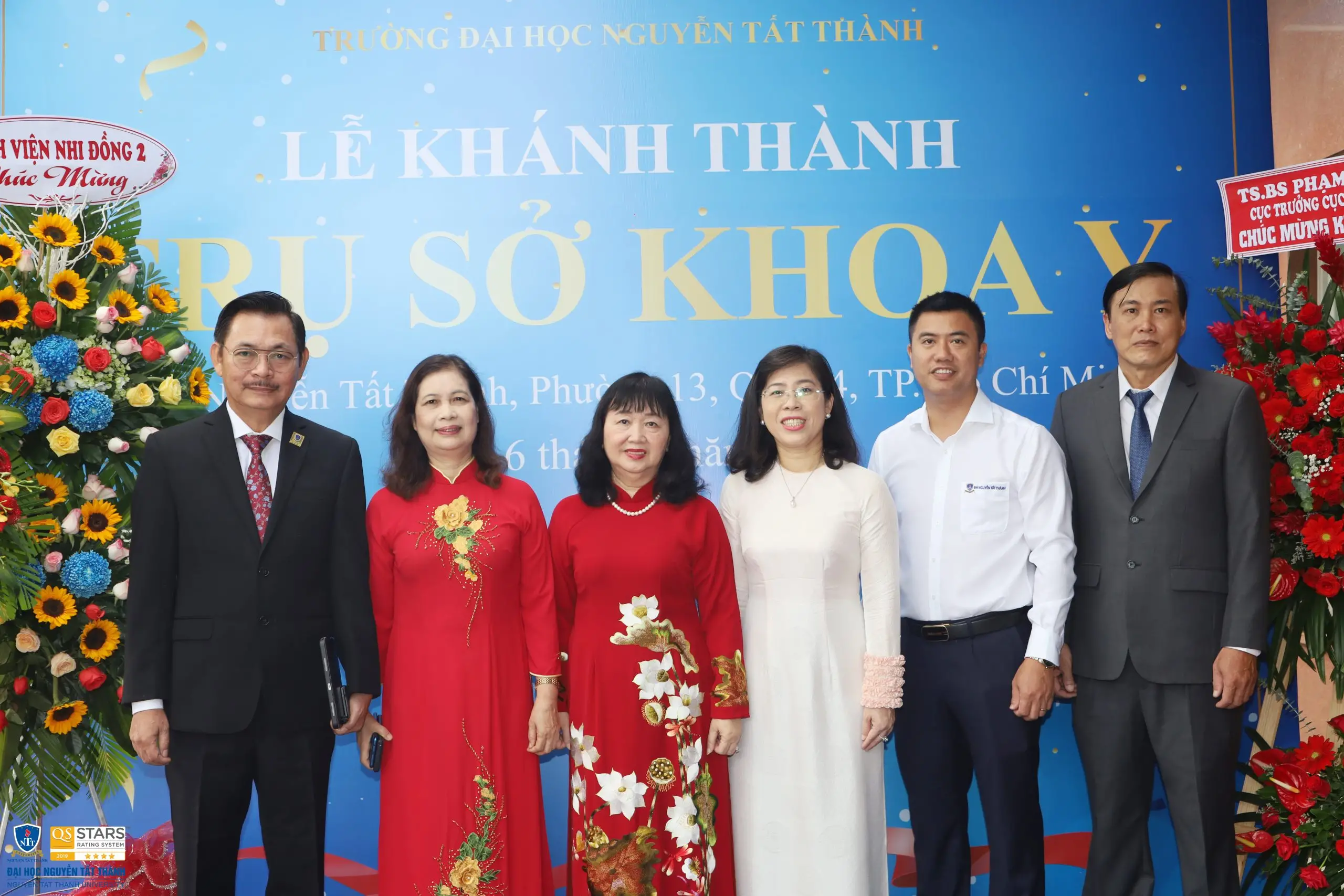 Có Nên Học Y Khoa Nguyễn Tất Thành Không?