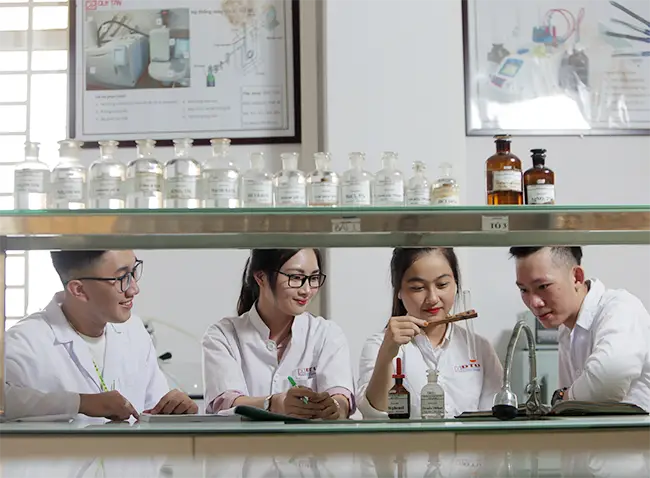 Có Nên Học Y Khoa Nguyễn Tất Thành Không?