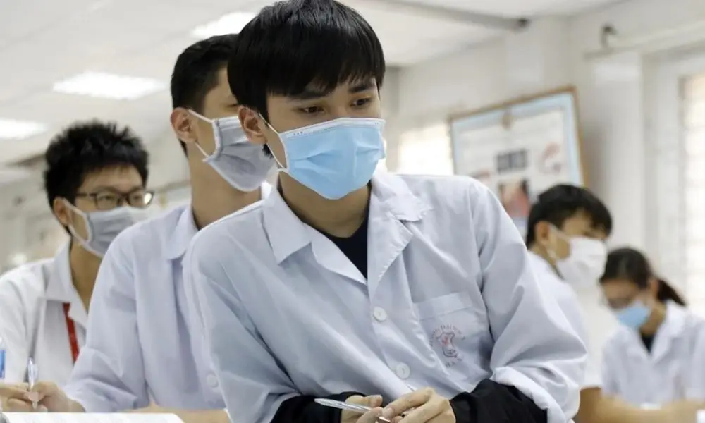Có Nên Học Y Khoa Nguyễn Tất Thành Không?