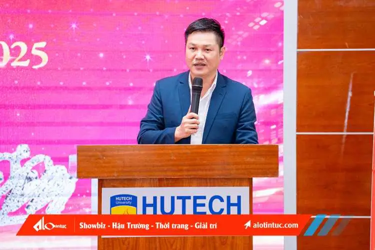 HUTECH 1 năm bao nhiêu học kỳ