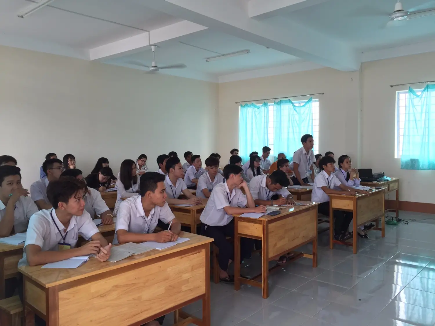 Bằng Tốt Nghiệp THPT Hệ GDTX: Giấy Chứng Nhận Quan Trọng cho Tương Lai