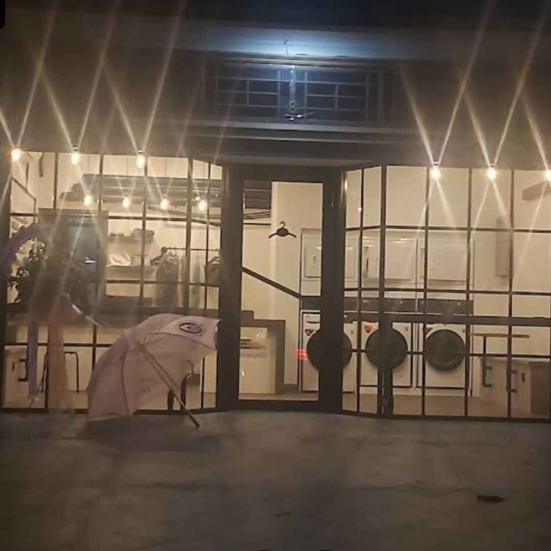 Interior La Petite Laundry 1