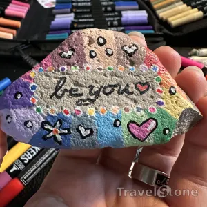 Painted painting stone by artist Birthe_Lucky_Stone showing sayings. Ein kleiner Stein mit einer großen Botschaft: Be You – Sei du selbst.
In leuchtenden Regenbogenfarben erinnert er daran, dass deine größte Stärke darin liegt, du selbst zu sein. Wohin auch immer dich dein Weg führt – dieser Stein soll dich begleiten und daran erinnern, mutig, echt und frei zu leben. Jeder Mensch ist einzigartig – genau das macht die Welt so bunt.

Du darfst ihn gern mitnehmen – und wenn der Moment gekommen ist, gib ihn weiter und lass ihn weiterreisen.

A small stone with a powerful message: Be You.
Painted in vibrant rainbow colors, it serves as a gentle reminder that your greatest strength is being true to yourself. Wherever your journey takes you, let this stone encourage you to stay authentic, brave, and free. Everyone is unique – and that’s what makes the world so beautifully colorful.

.
