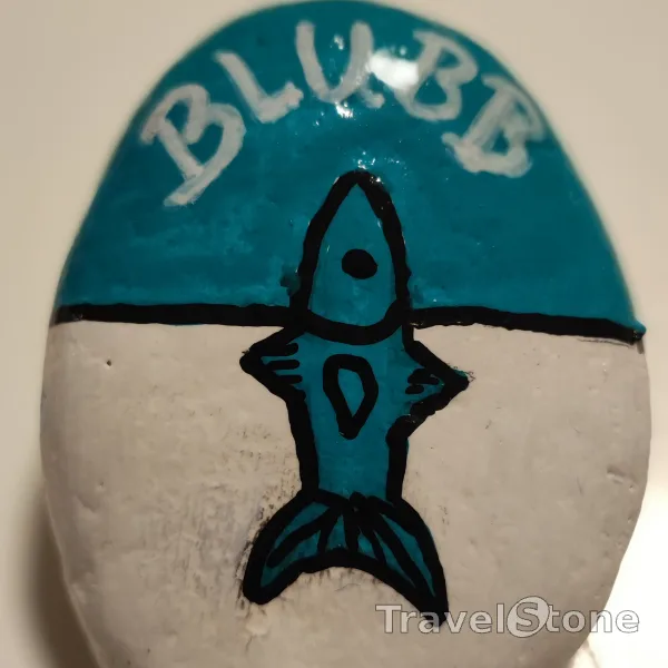 Painted painting stone by artist LaLiLu showing animals. Blubb Blubb Blubb
