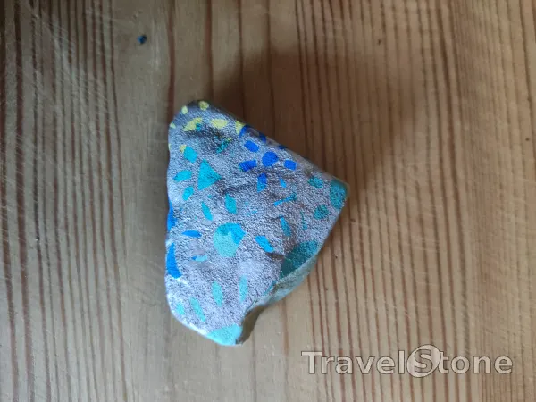 Painted painting stone by artist nad_doodles showing pattern. Gold Muster