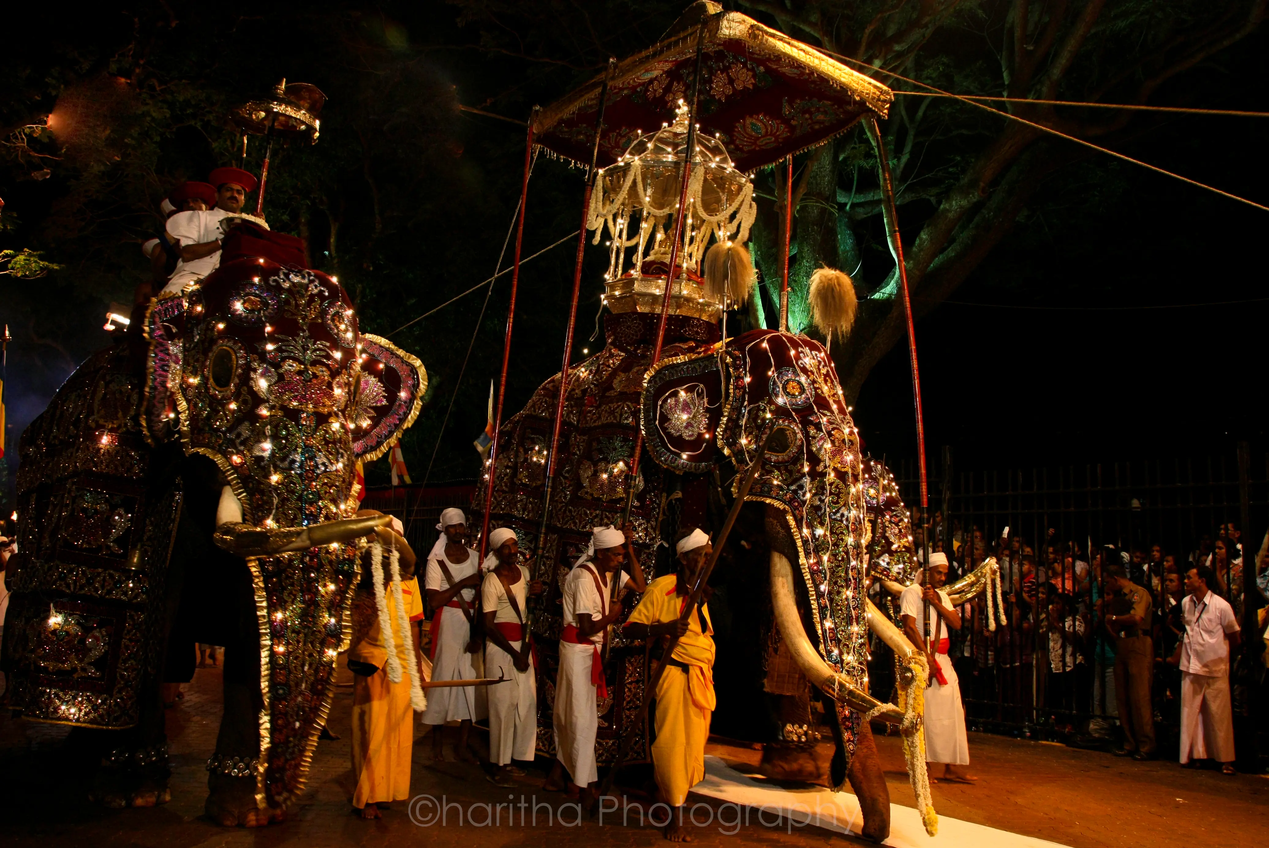 Kandy Esala Perahera 2027 | Sri Lanka's Grand Festival & Travel Guide
