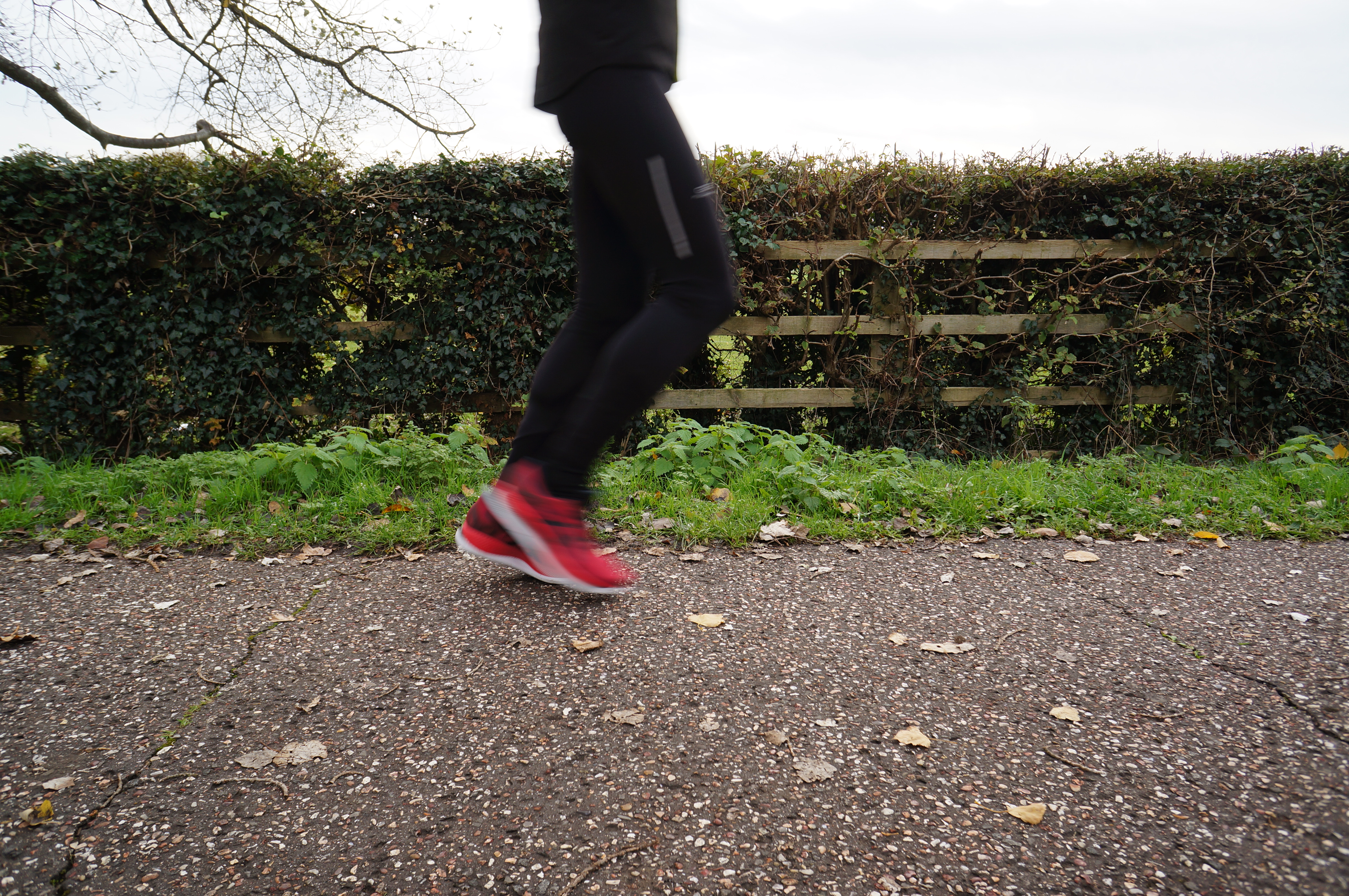 Asics GlideRide - High curvatiure profile helps your feet propelling forward