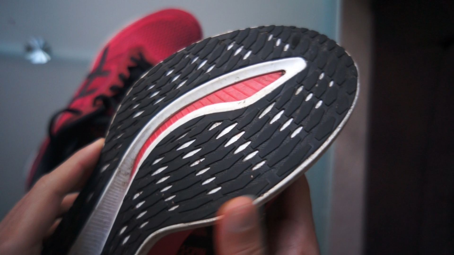 Asics GlideRide - Wear and tear spots start appearing after around 50 miles