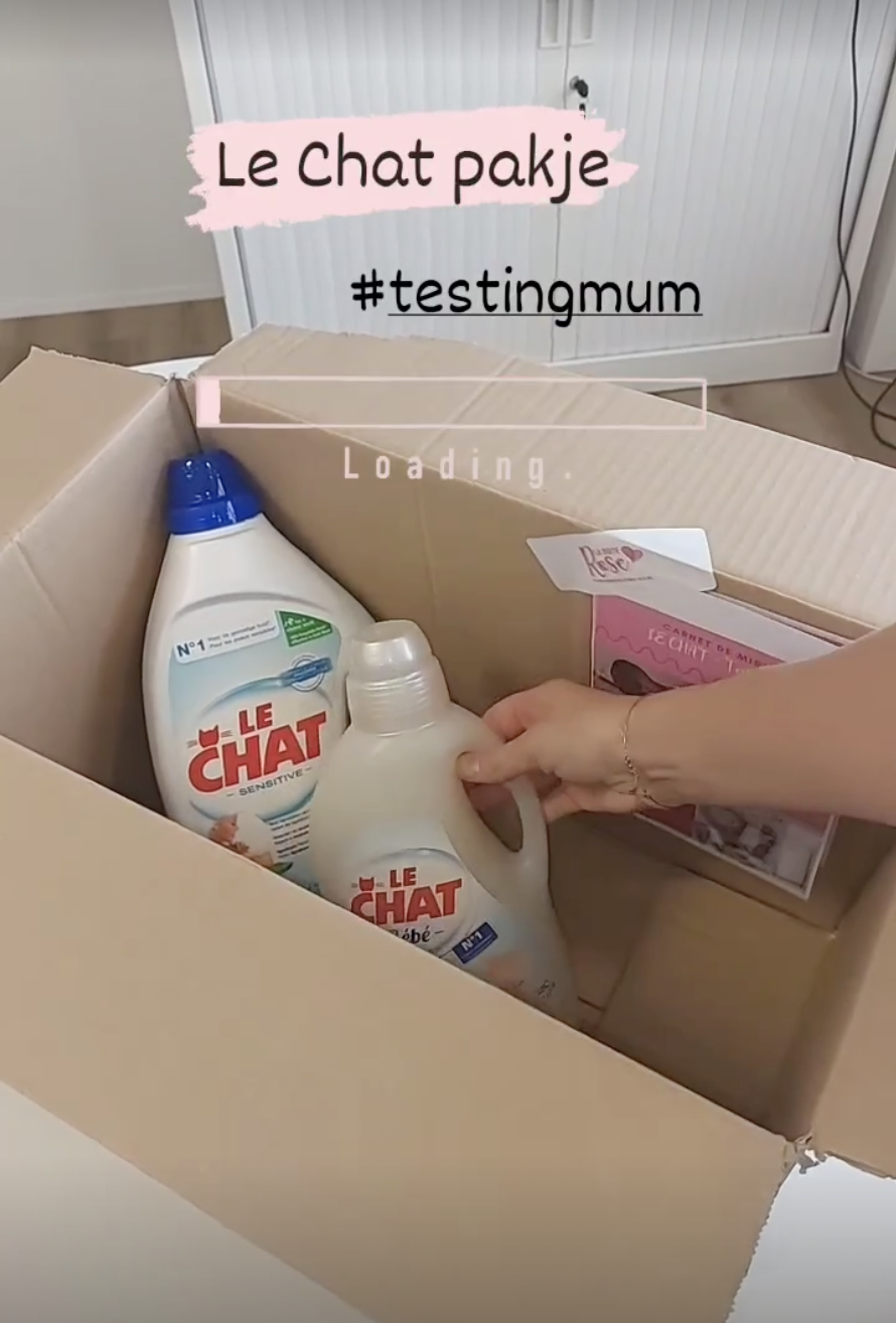 Boîte avec des produits Le Chat