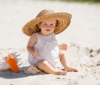 balans Posters toetje Hoe bescherm je je baby tegen de zon? | De Roze Doos