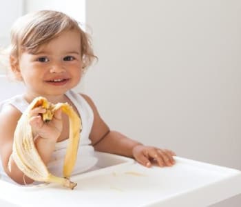 Diversification alimentaire : l'introduction des morceaux