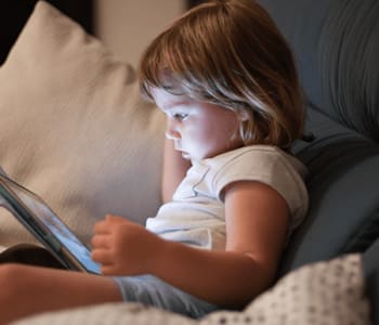 La tablette : sa nouvelle amie