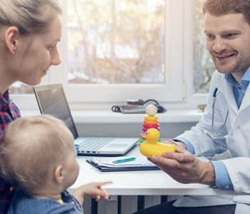 Prématurité, quel suivi quand bébé grandit ?