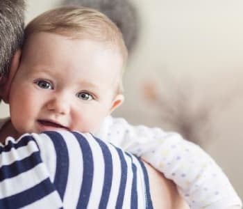 Laisser de la place au père : la clé d’une relation parents-enfant réussie !