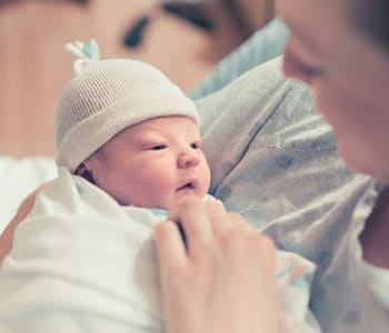 Nouveau-né : comment comprendre les besoins de son bébé ?