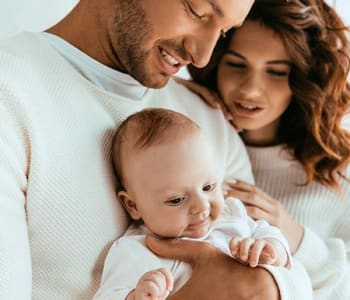 8 cadeaux à faire à une femme enceinte, Autour de bébé