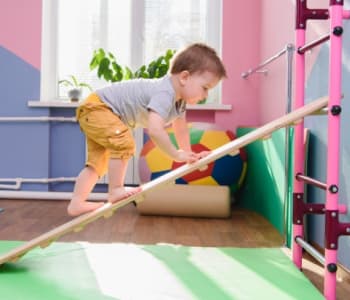 18 mois a quoi il joue 1