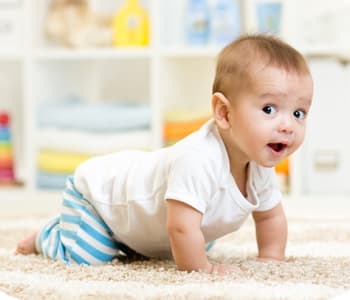 Les grandes étapes du développement de votre bébé à 2 mois