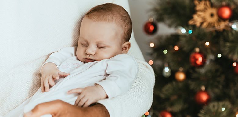 1092_noel-avec-un-nouveau-ne-bebe